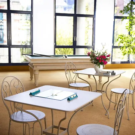 De Tourisme Bleues Regina Ξενοδοχείο με διαμερίσματα 3*