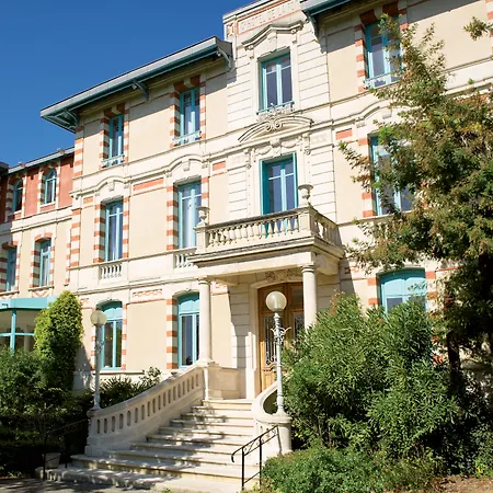 Aparthotel De Tourisme Bleues Regina Arcachon