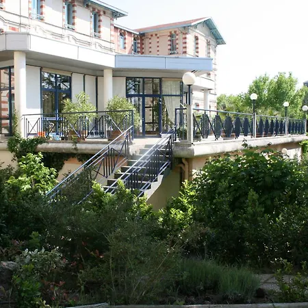 Résidence De Tourisme Bleues Regina Arcachón