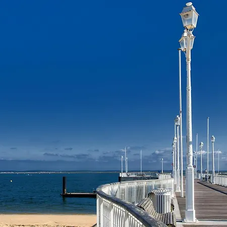 De Tourisme Bleues Regina Apartmanhotel Arcachon
