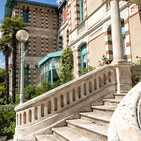 Aparthotel De Tourisme Bleues Regina