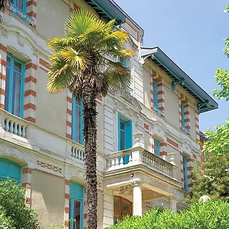 Résidence De Tourisme Bleues Regina Apartahotel 3*