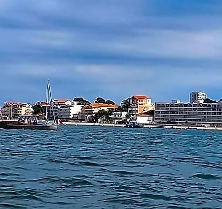 De Tourisme Bleues Regina Ξενοδοχείο με διαμερίσματα