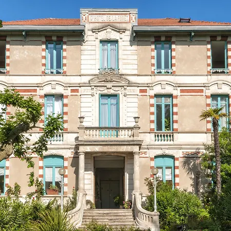 De Tourisme Bleues Regina Apart Otel 3*