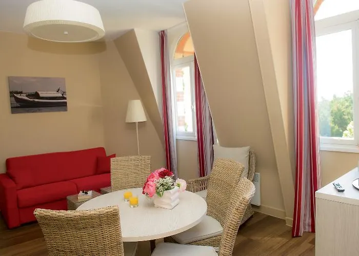 Résidence De Tourisme Bleues Regina Arcachón