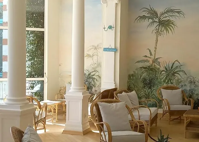 Résidence De Tourisme Bleues Regina 3*