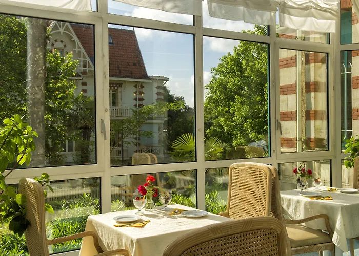 Apartmanhotel De Tourisme Bleues Regina Arcachon