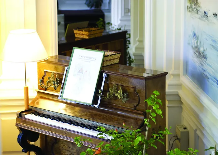 アパートホテル De Tourisme Bleues Regina 3*