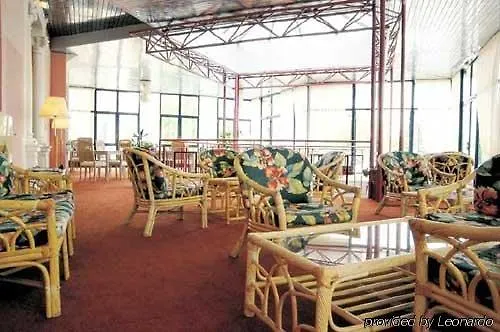 アパートホテル De Tourisme Bleues Regina アルカション