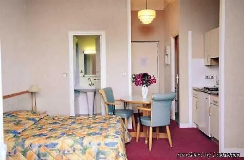 Résidence De Tourisme Bleues Regina Apartahotel 3*