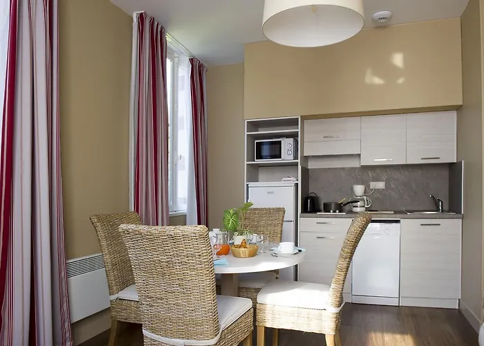 Apartahotel Résidence De Tourisme Bleues Regina 3*