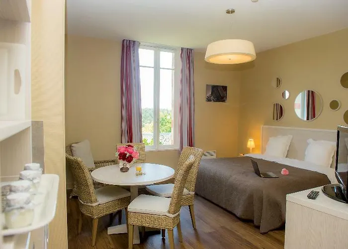 Apartahotel Résidence De Tourisme Bleues Regina 3*